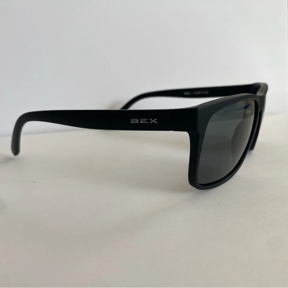 NWT - BEX - Authentic - Jaebyrd Polarized Sunglasses - Black/Grey